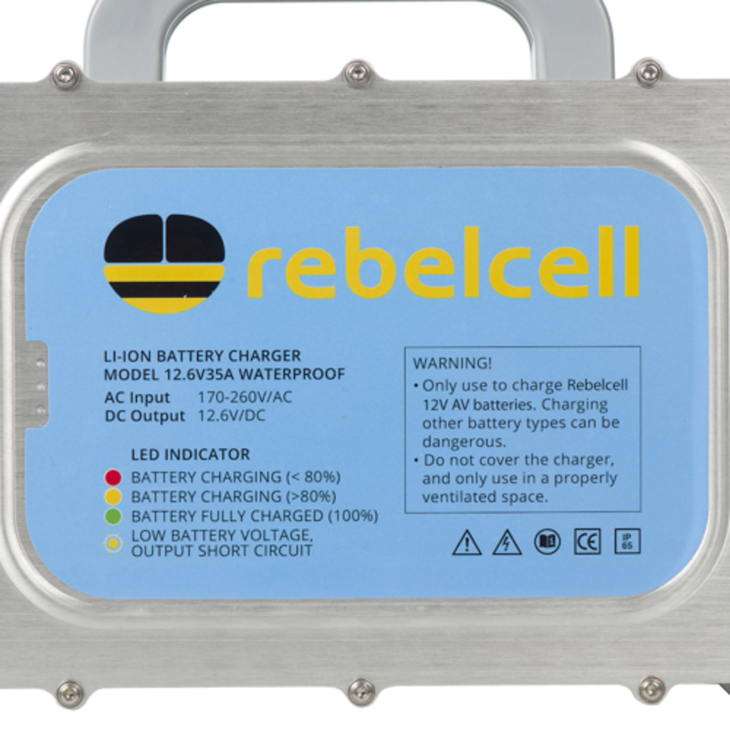 Rebelcell Ladegerät on board IP65 12,6V35A Li-Ion (für 12V100/140/190 Akkus)